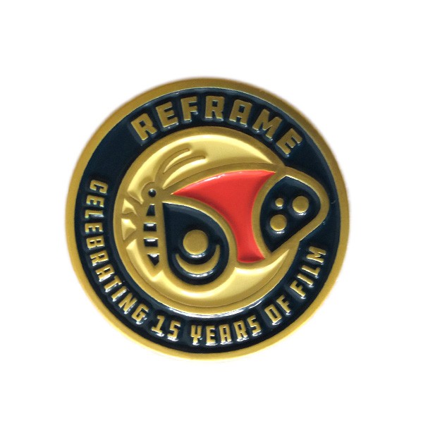 Die struck cheap lapel pin bee pin